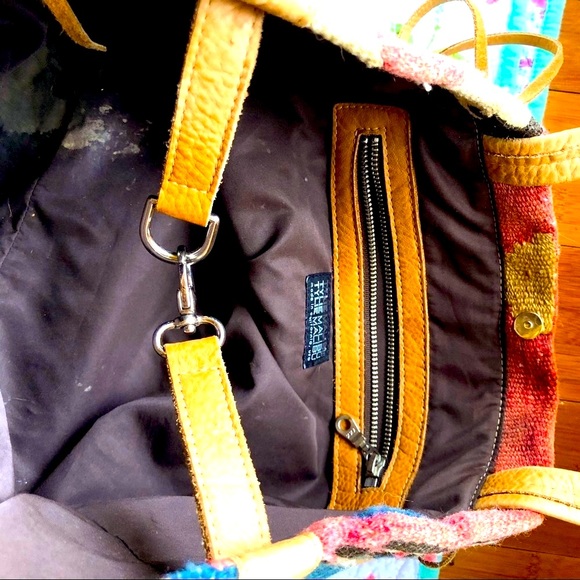 Tylie Malibu Oversized Aztec Leather Upcycled Textile Leather Oversize Weekender - Picture 5 of 8